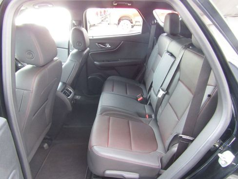 Used 2025 Chevrolet Blazer RS image 35