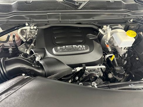 Certified 2025 RAM 2500 Big Horn AWD/4WD image 35
