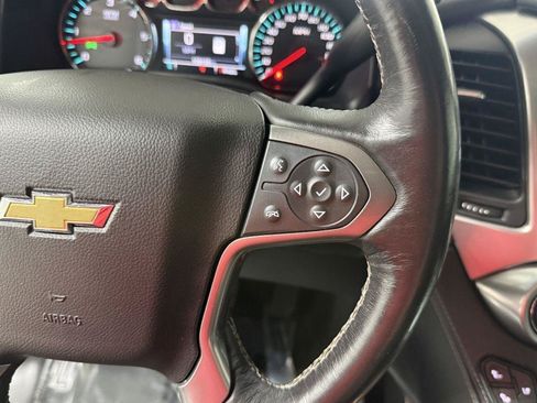 Used 2018 Chevrolet Suburban Premier AWD/4WD image 18