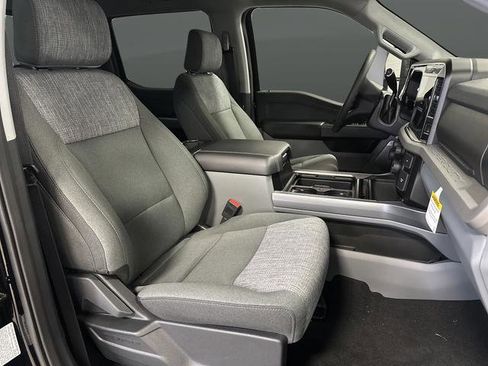 New 2026 Ford F250 XLT w/ XLT Premium Package image 32