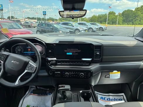 New 2026 Chevrolet Silverado 1500 ZR2 w/ ZR2 Bison Edition AWD/4WD image 13