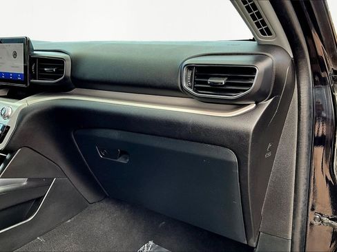 Used 2023 Ford Explorer XLT w/ Equipment Group 202A image 16