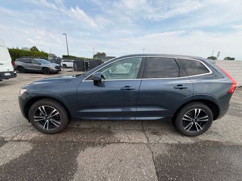 Used 2021 Volvo XC60 T5 Momentum AWD/4WD image 8