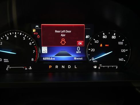 Used 2022 Ford Explorer ST-Line AWD/4WD image 2