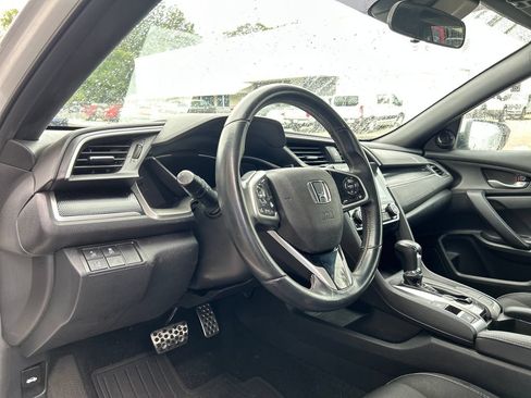 Used 2019 Honda Civic Sport image 8