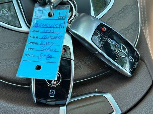 Used 2023 Mercedes-Benz E 350 4MATIC Sedan image 51
