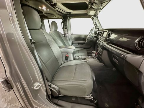 Used 2021 Jeep Wrangler Unlimited Sport AWD/4WD image 29