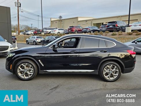 Used 2025 BMW X4 xDrive30i image 3