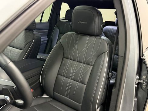 Certified 2025 Buick Enclave Avenir w/ Super Cruise Package AWD/4WD image 49