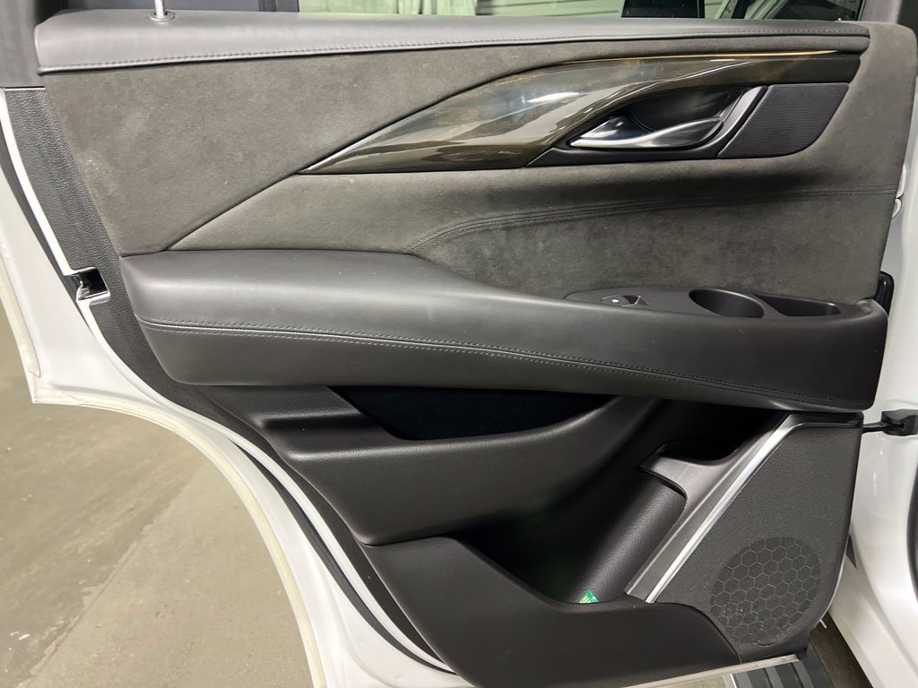Used 2019 Cadillac Escalade Platinum AWD/4WD image 22