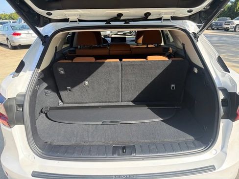 Used 2022 Lexus RX 350L FWD w/ Premium Package image 26