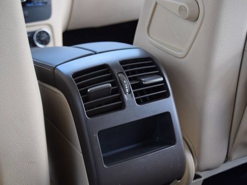 Used 2013 Mercedes-Benz GLK 250 BlueTEC 4MATIC image 47