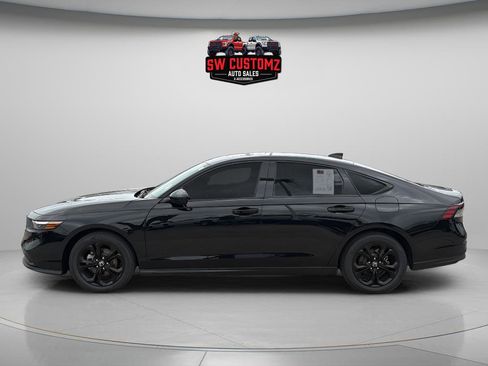 Used 2025 Honda Accord SE image 4