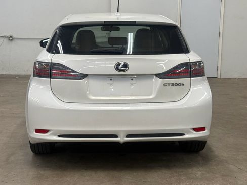 Used 2013 Lexus CT 200h FWD image 5