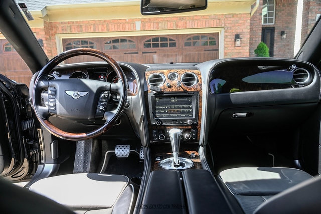 Used 2012 Bentley Flying Spur Flying Spur AWD/4WD image 27