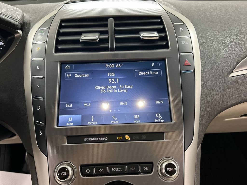 Used 2020 Lincoln MKZ AWD image 14