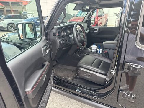 Used 2026 Jeep Wrangler Unlimited Rubicon 392 w/ Quick Order Package 27X Moab AWD/4WD image 5