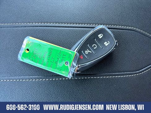 Used 2023 Chevrolet Traverse LT AWD/4WD image 30
