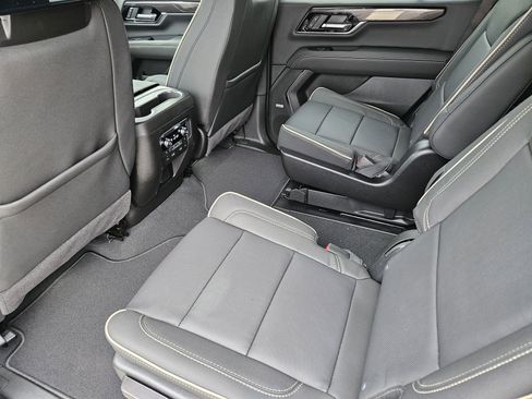 New 2026 GMC Yukon Elevation image 20