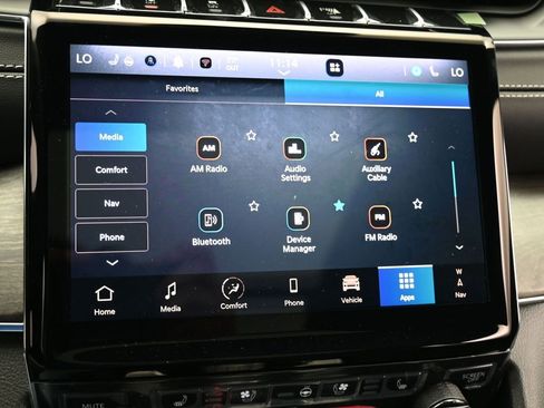 New 2025 Jeep Grand Cherokee L Overland image 13