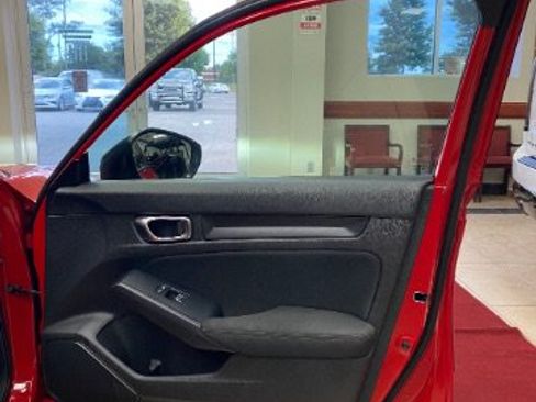 Used 2024 Honda Civic Sport image 8