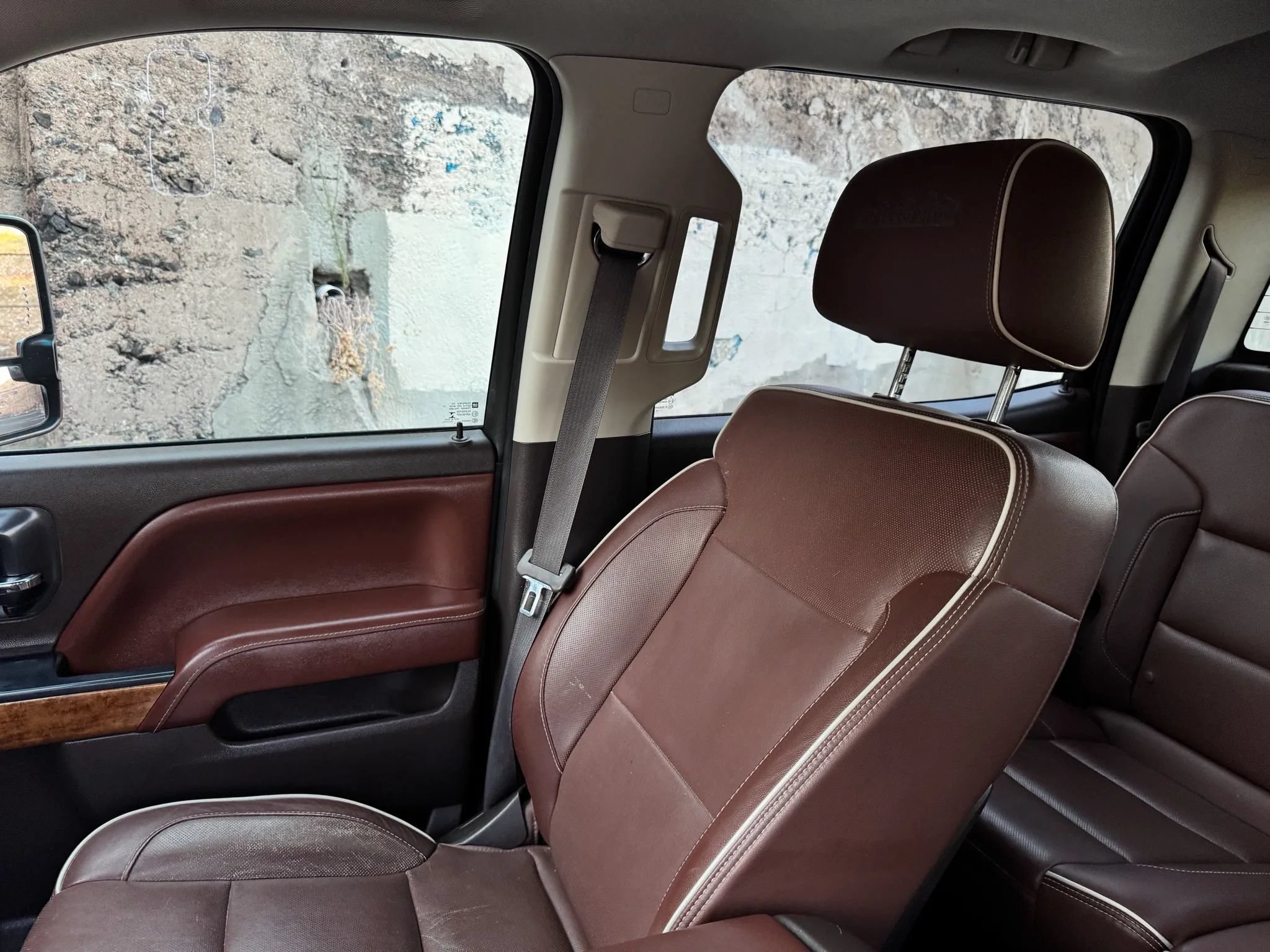 Used 2015 Chevrolet Silverado 2500 High Country w/ Duramax Plus Package AWD/4WD image 18