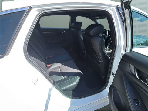 Used 2022 Honda Accord Sport image 15