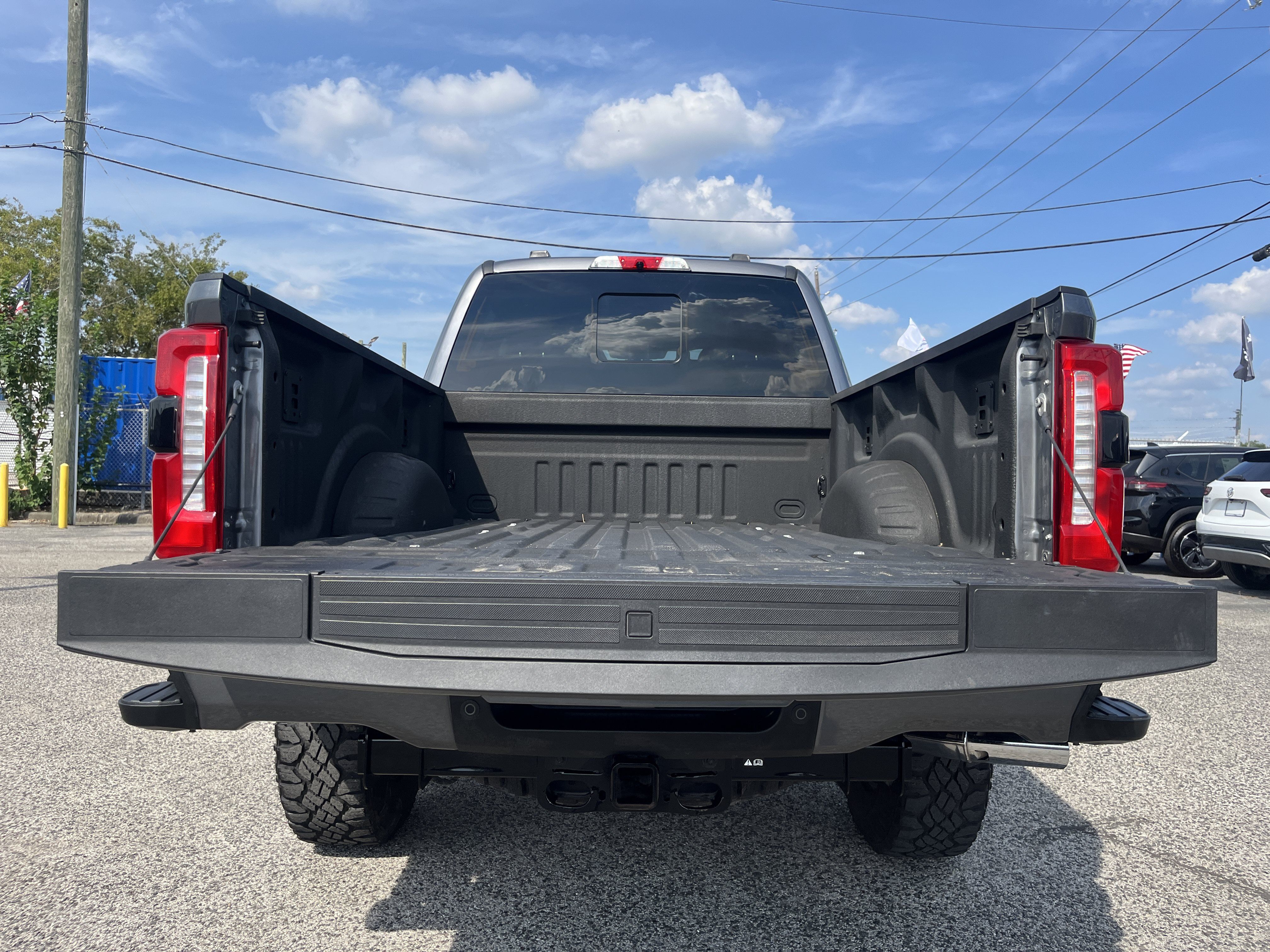 Used 2024 Ford F250 Lariat w/ Lariat Ultimate Package AWD/4WD image 5