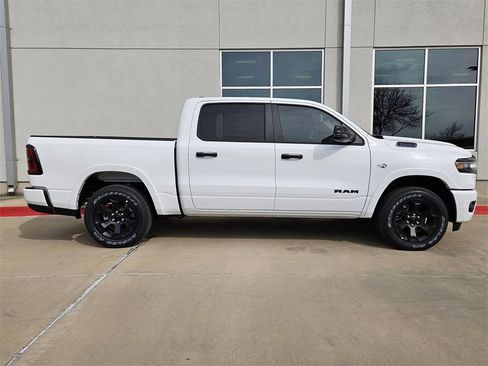 New 2026 RAM 1500 4x4 Crew Cab image 2