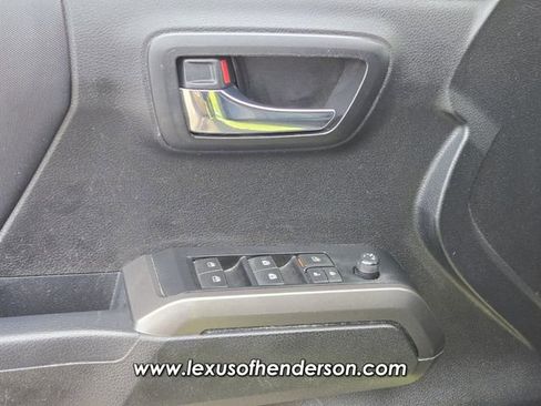 Used 2022 Toyota Tacoma TRD Pro AWD/4WD image 21