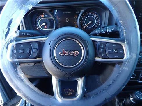 New 2026 Jeep Wrangler Unlimited Sahara AWD/4WD image 13