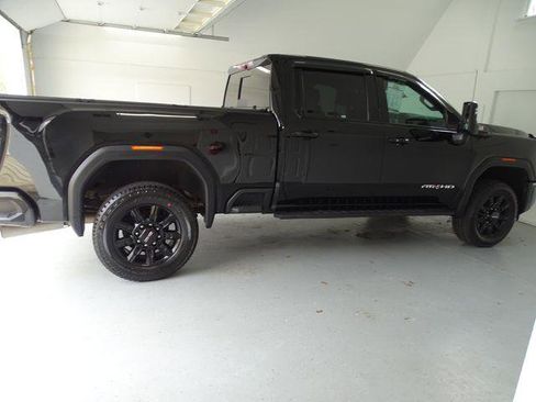Used 2024 GMC Sierra 2500 AT4 w/ AT4 Premium Plus Package AWD/4WD image 25