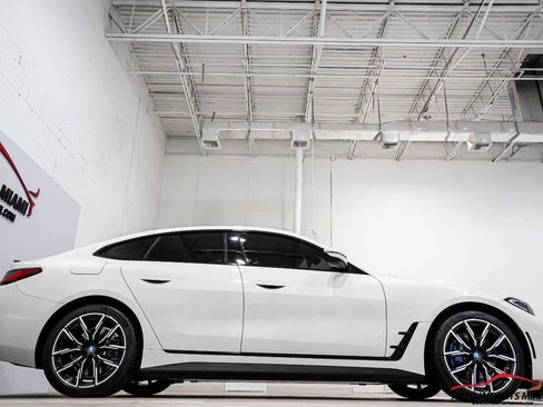 Used 2022 BMW i4 eDrive40 w/ M Sport Package image 35