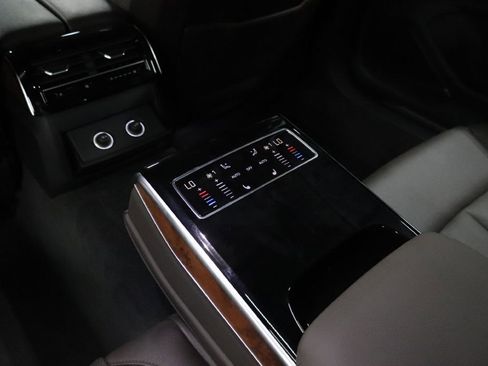 Used 2019 Audi A8 L 3.0T image 18