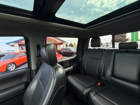 Used 2019 Ford F350 Lariat w/ Lariat Ultimate Package AWD/4WD image 12