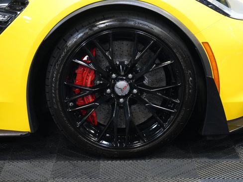 Used 2017 Chevrolet Corvette Z06 w/ Z07 Performance Package RWD image 47