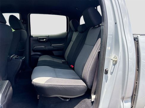 Used 2020 Toyota Tacoma TRD Sport RWD image 22