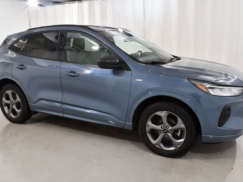 Used 2023 Ford Escape ST-Line w/ Tech Pack #1 image 5