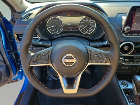 Certified 2025 Nissan Sentra SR image 24