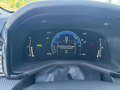 Used 2025 Toyota Camry SE image 21