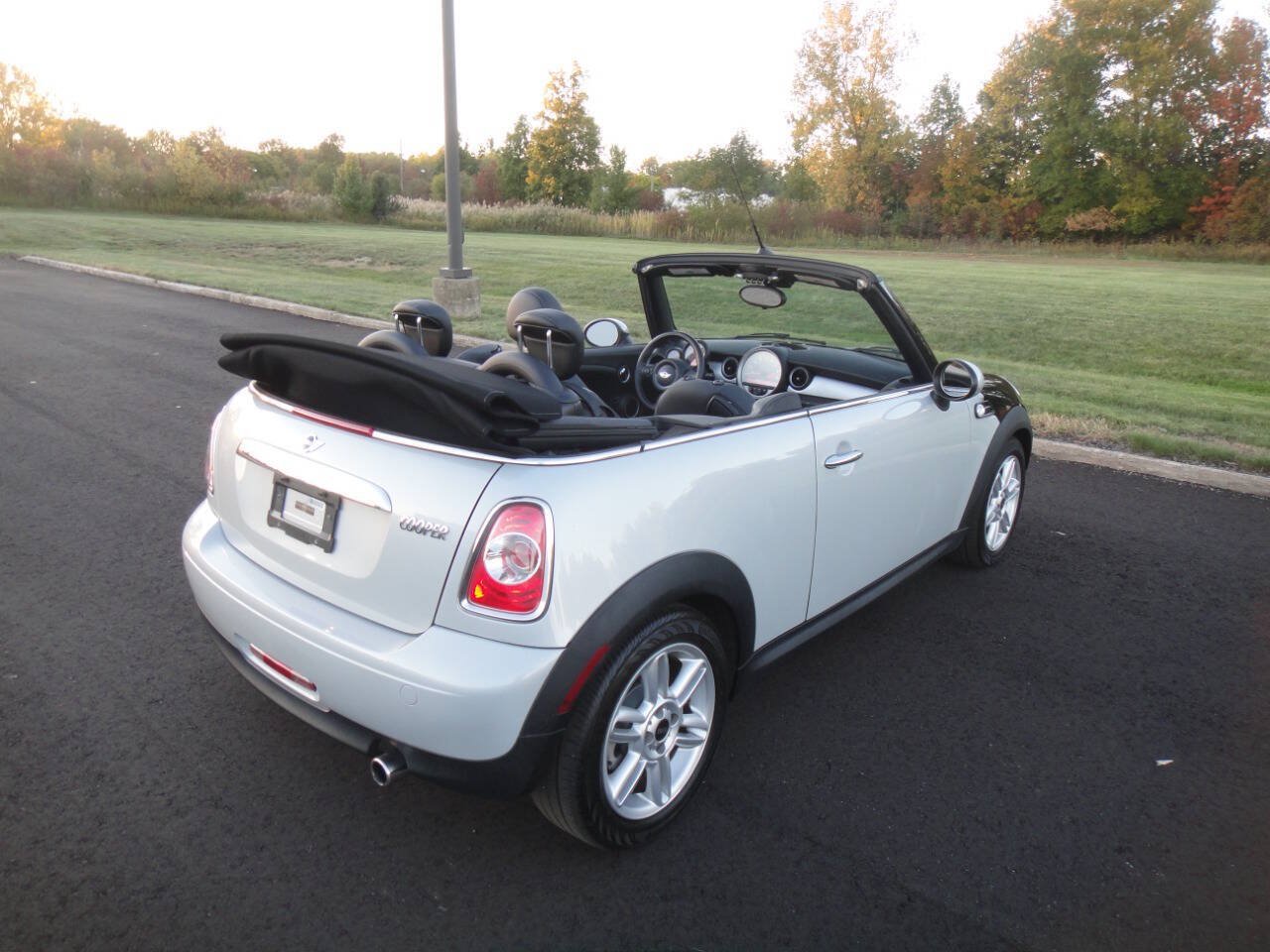 Used 2015 MINI Cooper Convertible FWD image 14