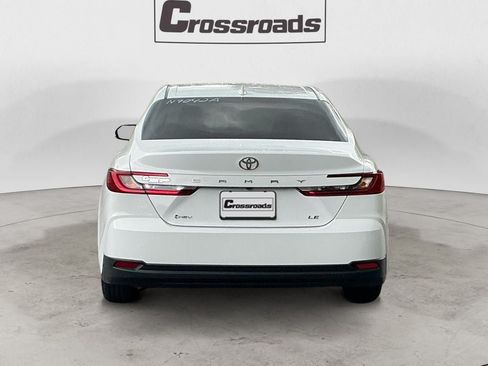 Used 2025 Toyota Camry LE FWD image 4