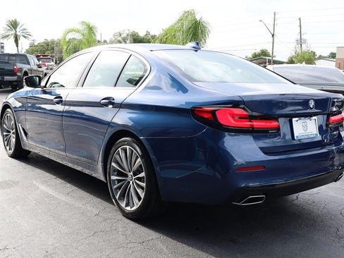 Used 2021 BMW 540i w/ Luxury Seating Package image 3