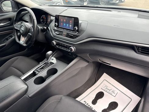 Used 2022 Nissan Altima 2.5 S image 10