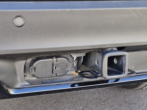 Used 2025 Ford Explorer ST-Line w/ ST-Line Street Pack image 29