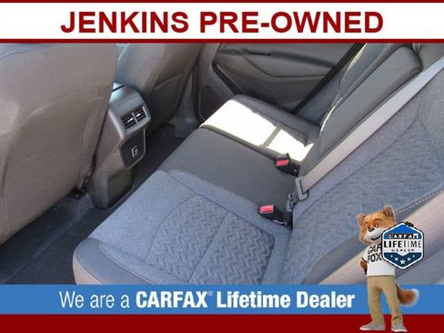 Used 2024 Chevrolet Equinox LT FWD image 16