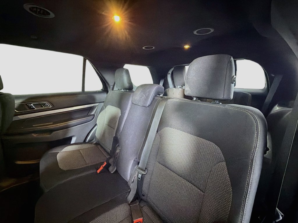 Used 2019 Ford Explorer XLT FWD image 19