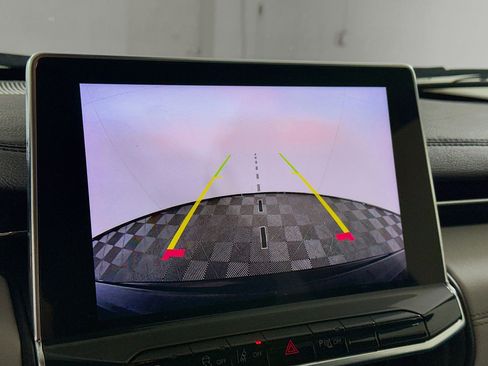 Used 2023 Jeep Compass Limited image 22