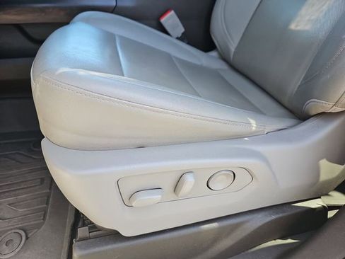 Used 2023 GMC Sierra 1500 SLT w/ SLT Premium Plus Package image 19