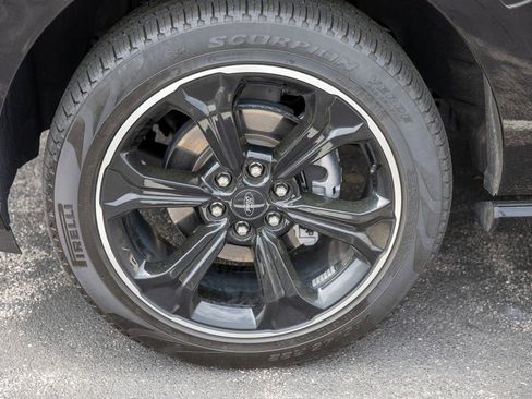 Used 2024 Ford Expedition Max Limited image 8